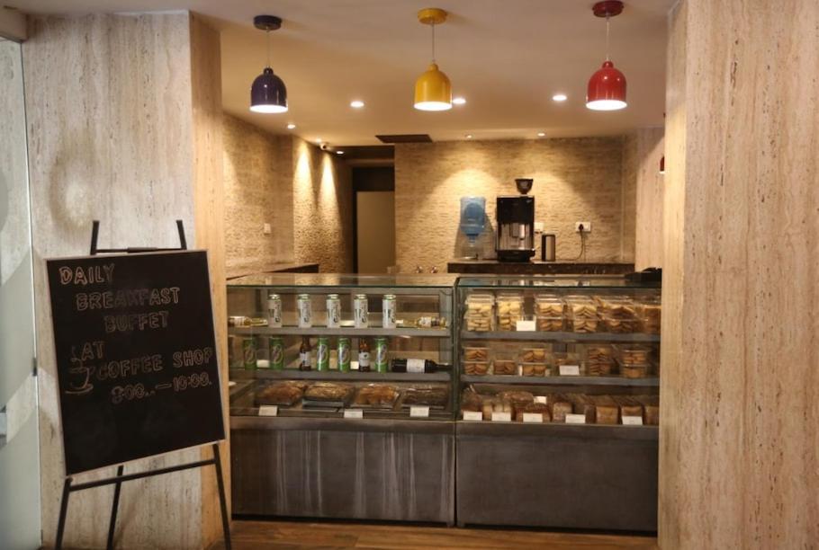 Hotel Krishna Palace Ayodhya 외부 사진