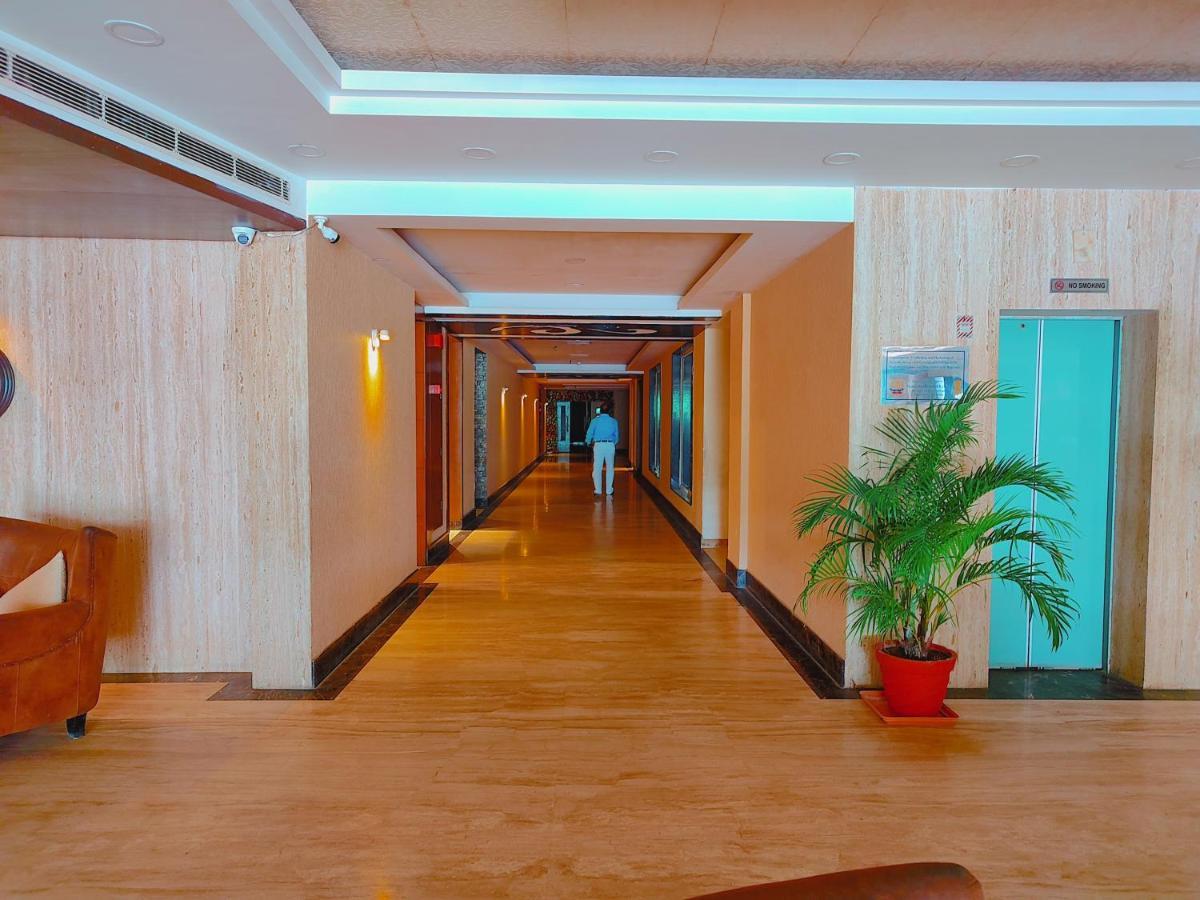Hotel Krishna Palace Ayodhya 외부 사진