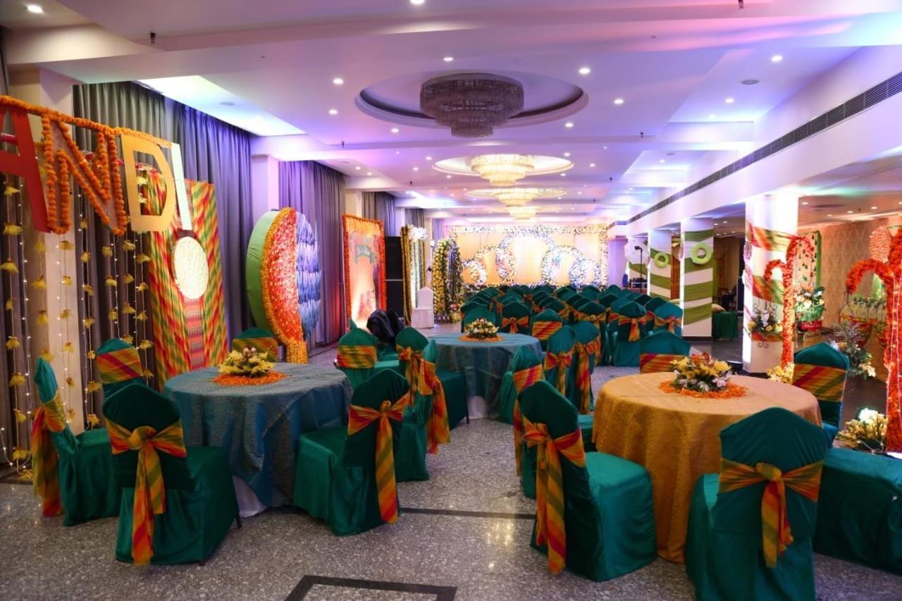 Hotel Krishna Palace Ayodhya 외부 사진